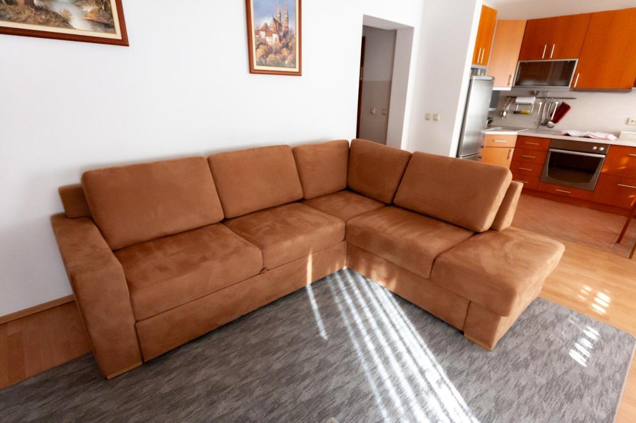 Apartmani Strsoglavec クラピンスケ・トプリツェ エクステリア 写真